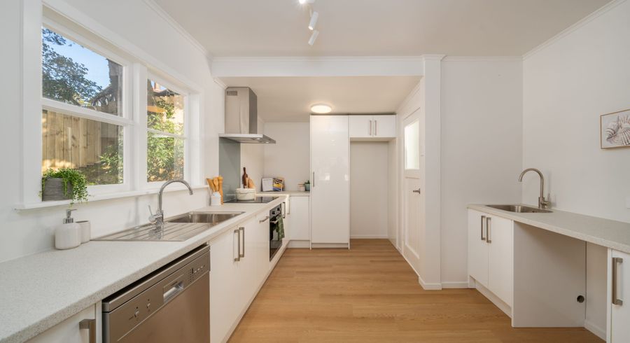  at 10 Berkshire Grove, Cannons Creek, Porirua, Wellington