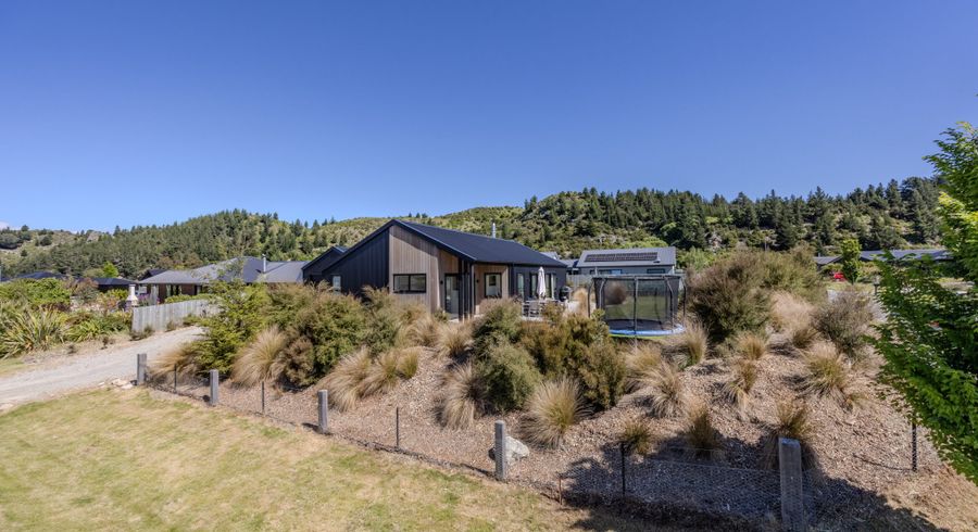  at 9 Cooper Crescent, Luggate, Wānaka