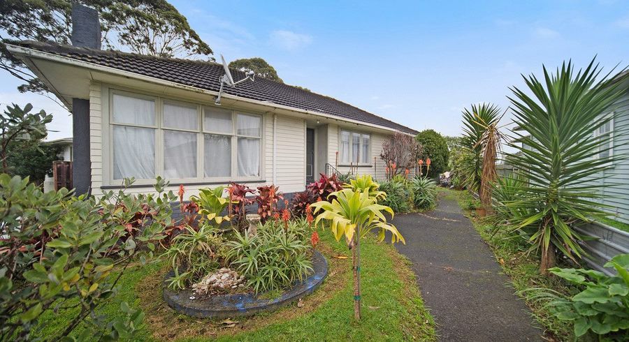  at 80 Hills Road, Otara, Auckland