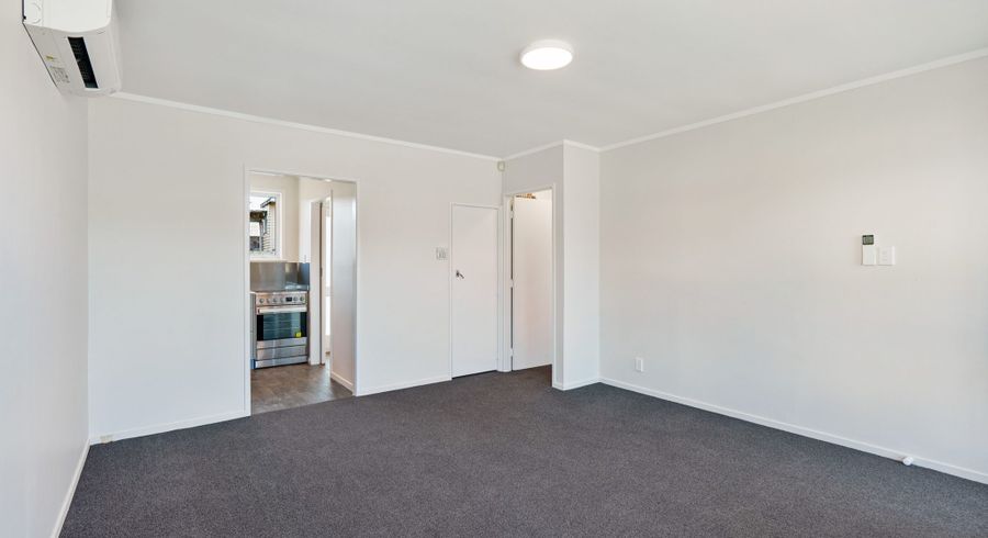  at 1/82 Buckland Road, Mangere East, Manukau City, Auckland