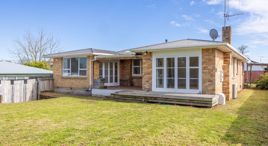  at 41 Bruce Avenue, Glenview, Hamilton
