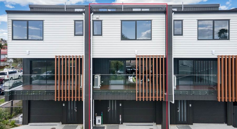  at 15B Tomintoul Place, Highland Park, Manukau City, Auckland