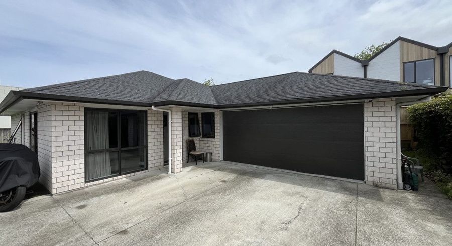  at 18A Te Atatu Road, Te Atatu South, Waitakere City, Auckland