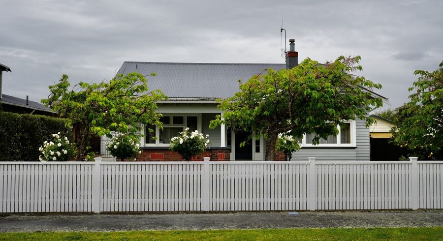  at 16 Karamu Ave, Takaro, Palmerston North, Manawatu / Whanganui