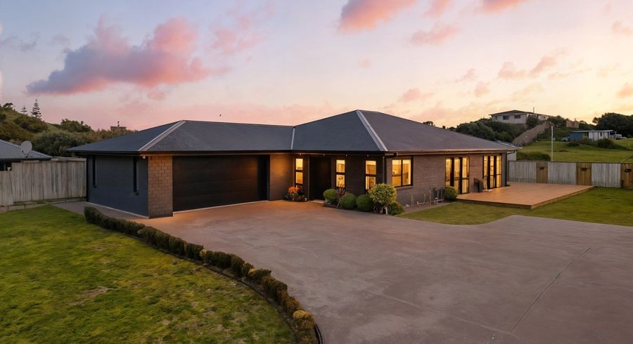  at 5 Golf Vue Place, Castlecliff, Whanganui, Manawatu / Whanganui