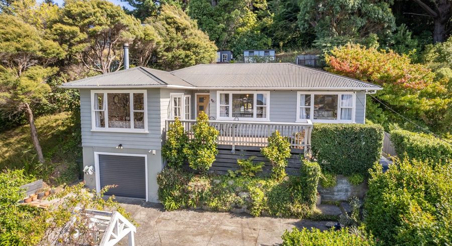  at 121 Wainuiomata Road, Wainuiomata, Lower Hutt, Wellington