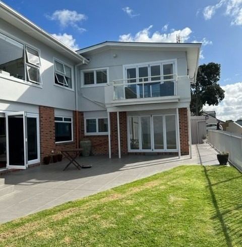  at 1/241 Hurstmere Road, Takapuna, North Shore City, Auckland