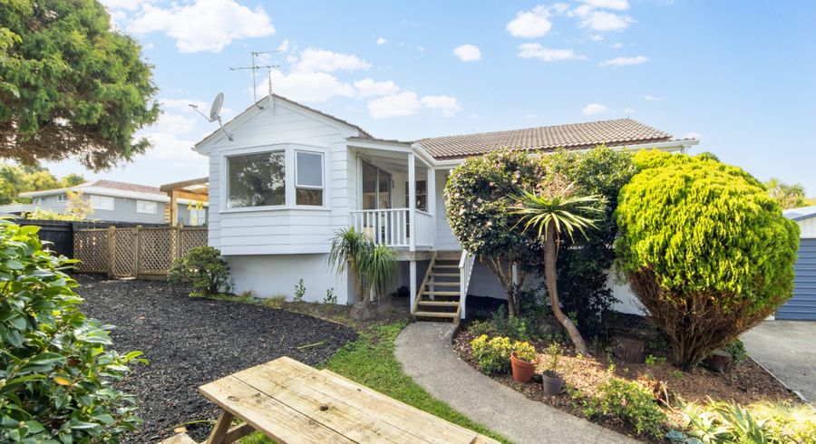  at 1 Pahi Place, West Harbour, Waitakere City, Auckland