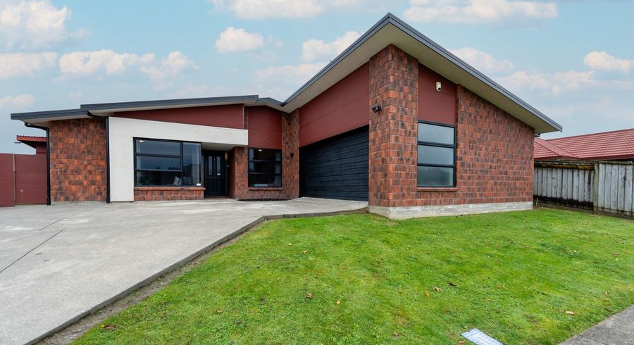 at 21 Brooklyn Heights Drive, Kelvin Grove, Palmerston North, Manawatu / Whanganui
