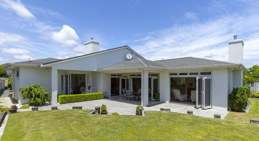  at 25 Magnolia Rise, Waipahihi, Taupo