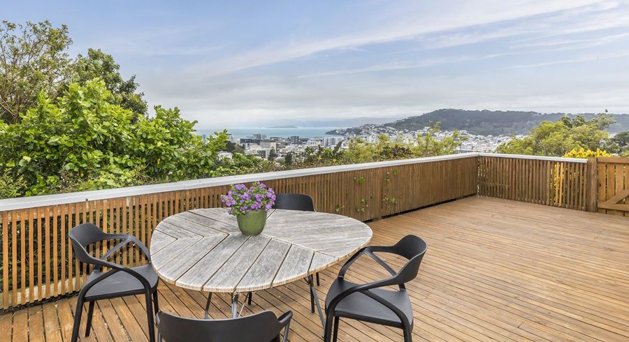  at 8 Durham Crescent, Aro Valley, Wellington, Wellington