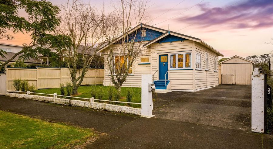  at 20 Johnstone Street, Point Chevalier, Auckland