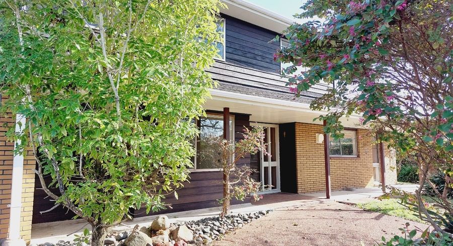  at 17 Hamish Place, Sunnyhills, Manukau City, Auckland