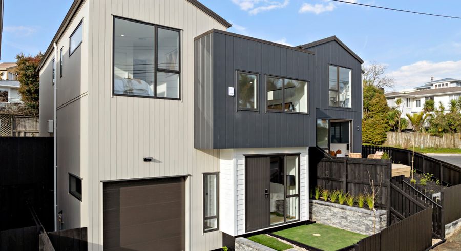  at 72 Selwyn Crescent, Forrest Hill, North Shore City, Auckland