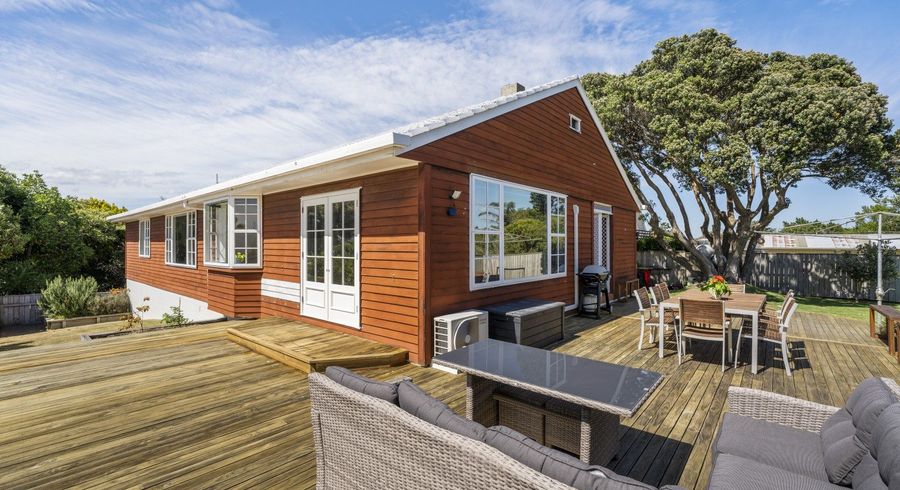 at 75 Eatwell Avenue, Paraparaumu Beach, Paraparaumu