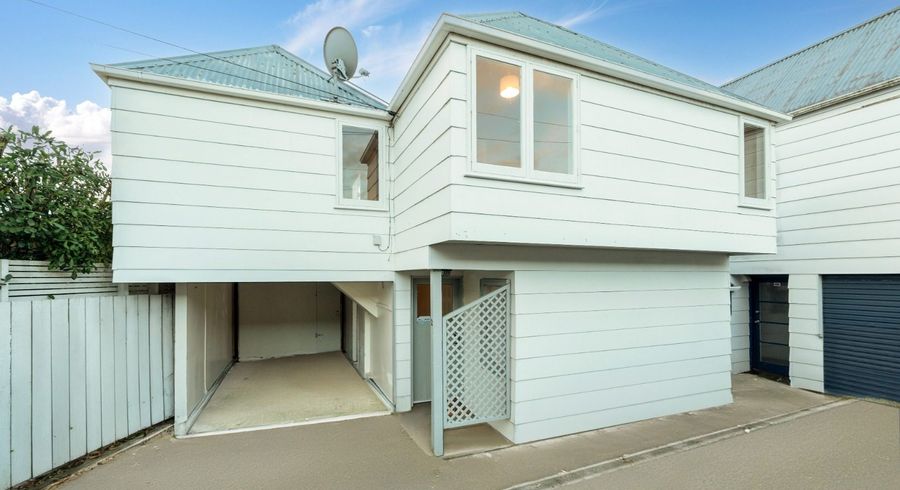  at 2/28 Tranmere Road, Sandringham, Auckland