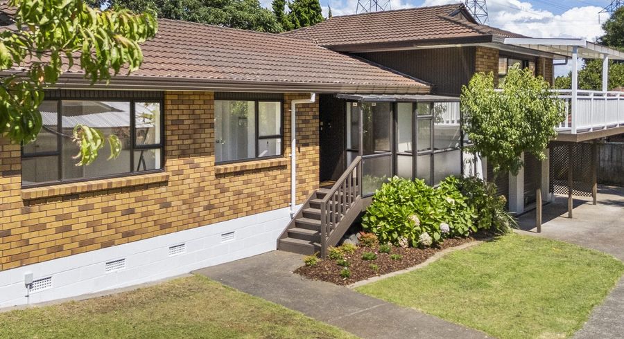  at 1 Marine Lane, Mount Wellington, Auckland