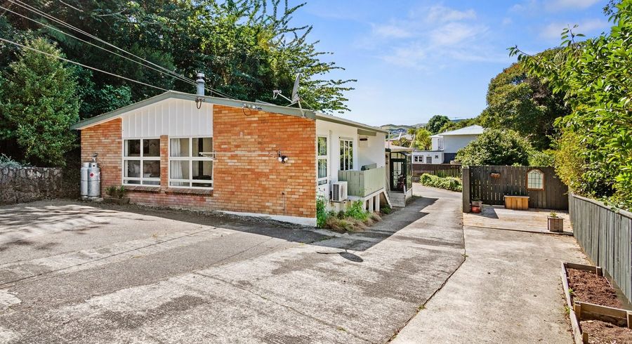  at 6A Julia Place, Tawa, Wellington, Wellington