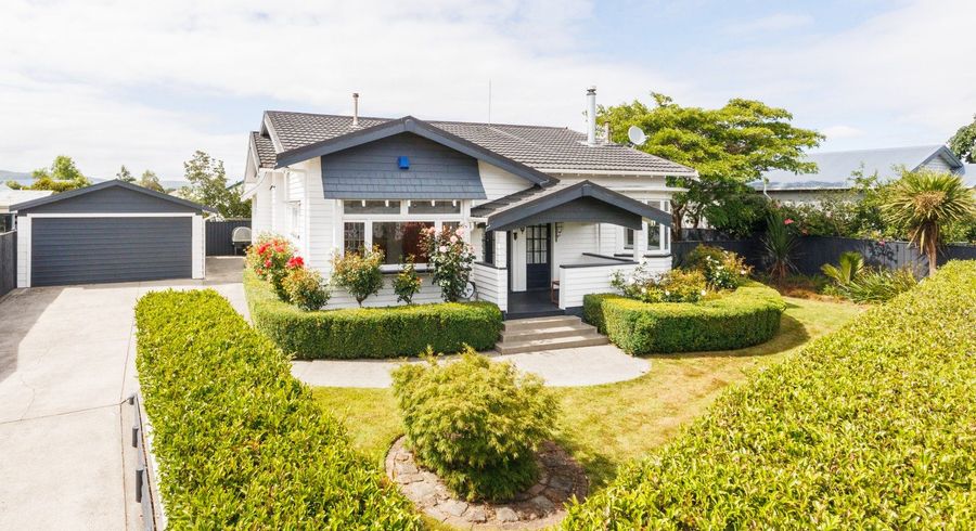  at 6 Rosalie Terrace, Kelvin Grove, Palmerston North