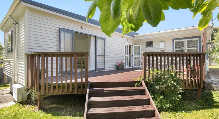  at 34 Lincoln Avenue, Tawa, Wellington