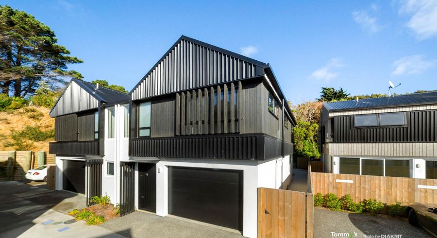  at 12/6 Bushland Grove, Paparangi, Wellington