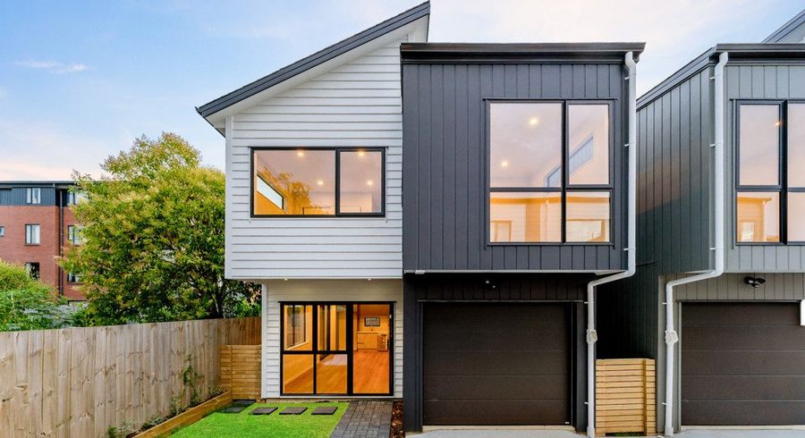  at 14 Serjeant Street, Henderson, Waitakere City, Auckland