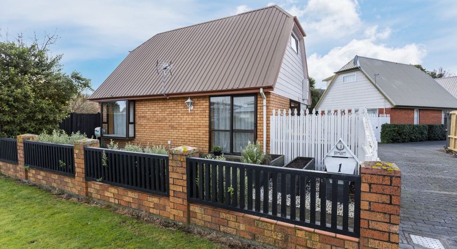  at 1/60 Strickland Street , Somerfield, Christchurch City, Canterbury