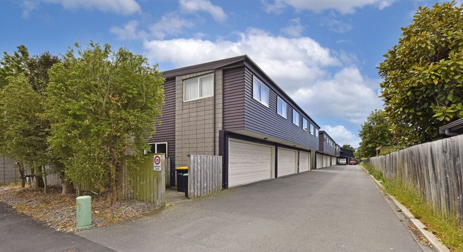  at 2/24 Whitmore Street, Edgeware, Christchurch