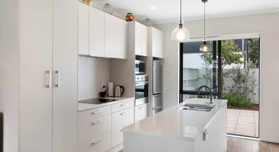  at 3 Whale Road, Mount Wellington, Auckland