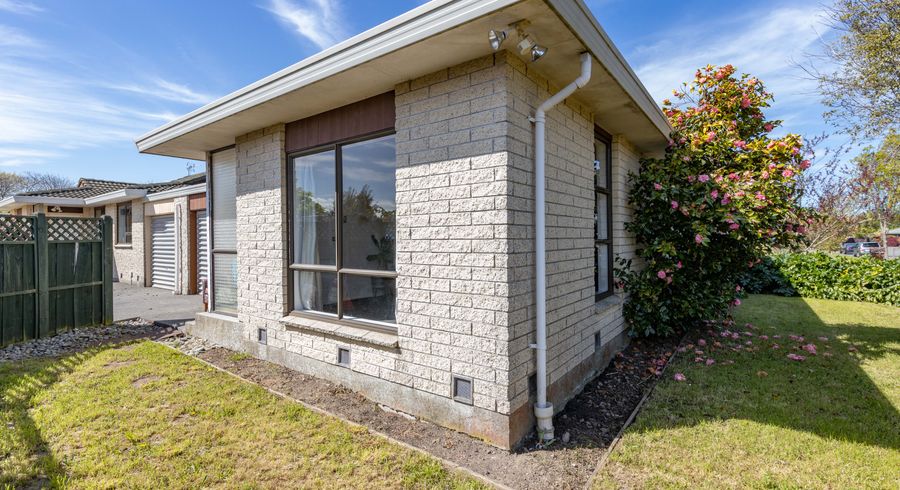  at 1/27 Marlene Street, Casebrook, Christchurch