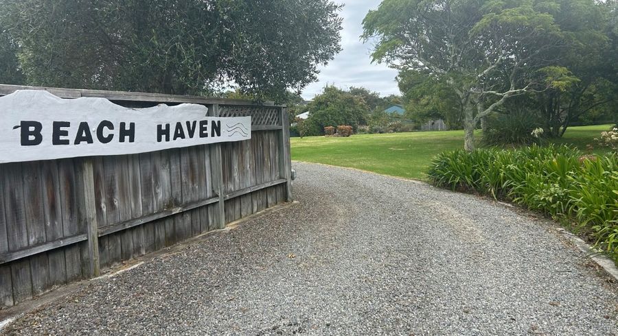  at 42 Te Moana Road, Waikanae, Kapiti Coast, Wellington