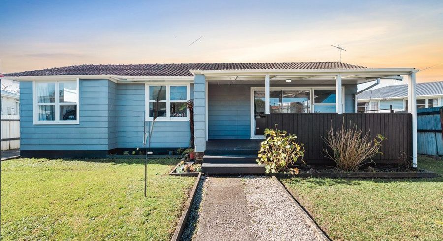  at 1/24 Greenhaven Avenue, Opaheke, Papakura, Auckland