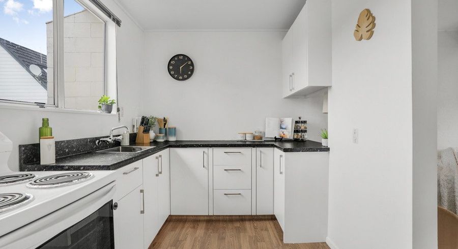  at 10/21 Islington Street, Trentham, Upper Hutt, Wellington