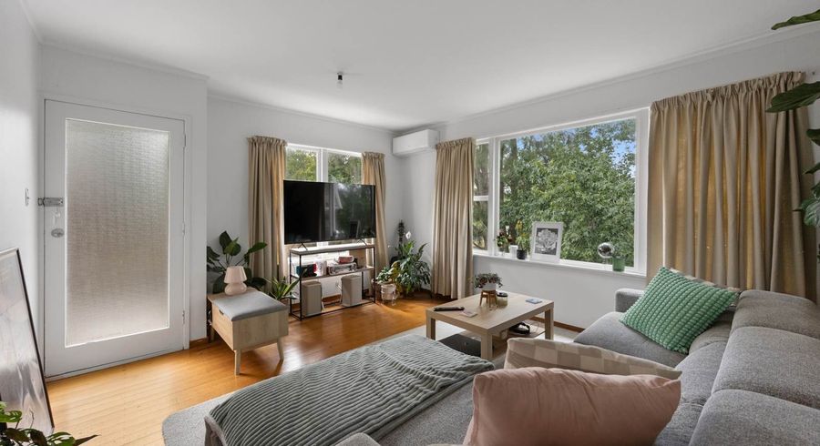  at 4/1058 Great North Road, Point Chevalier, Auckland City, Auckland