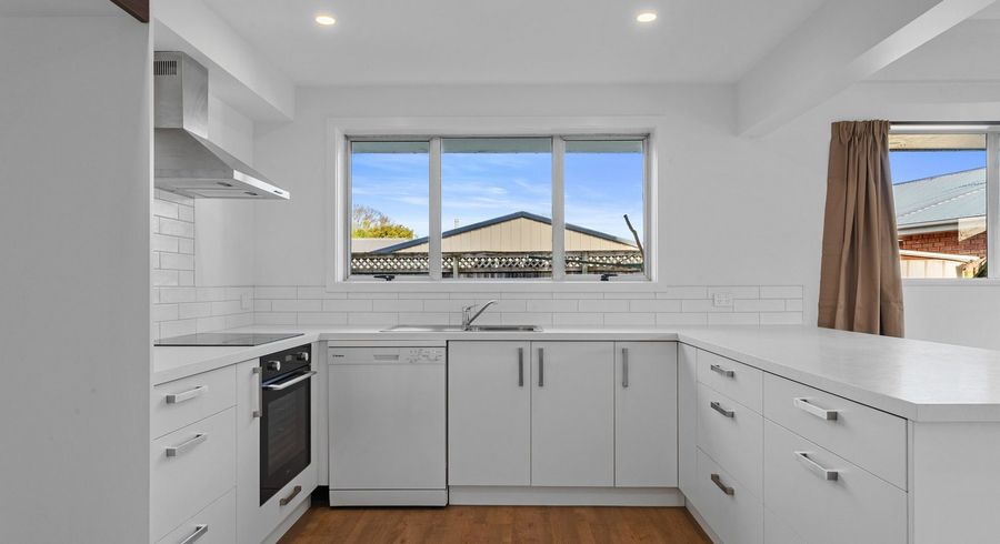  at 140 Matsons Avenue, Papanui, Christchurch City, Canterbury