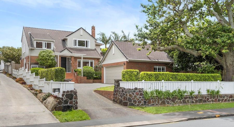  at 206 Hurstmere Road, Takapuna, Auckland