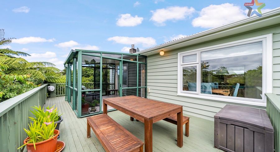  at 176 Normandale Road, Normandale, Lower Hutt