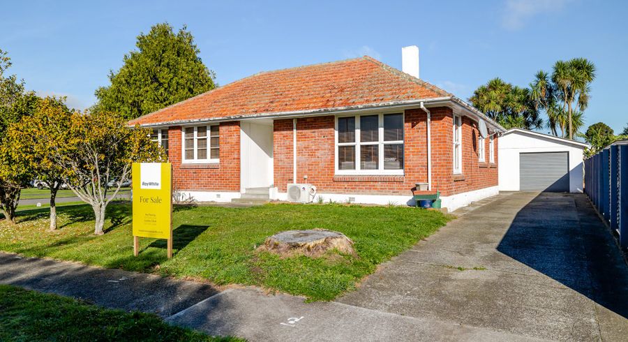  at 27 Crewe Crescent, Hokowhitu, Palmerston North, Manawatu / Whanganui
