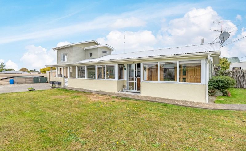  at 18 Cushen Street, Clifton, Invercargill