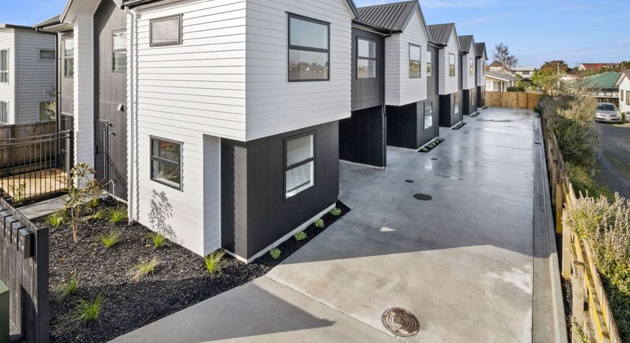  at 2/61C May Street, Hamilton East, Hamilton, Waikato