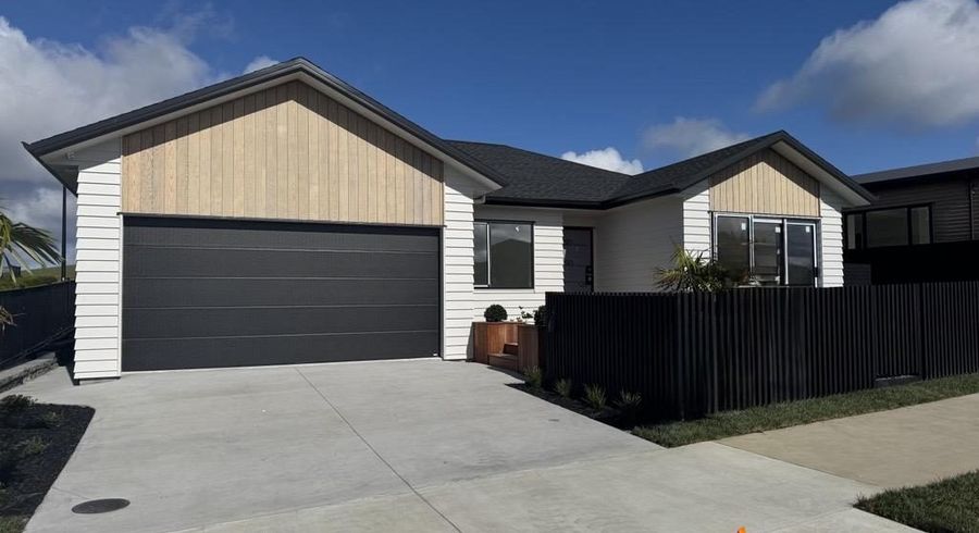 at 50 Tipu Crescent, Milldale, Rodney, Auckland