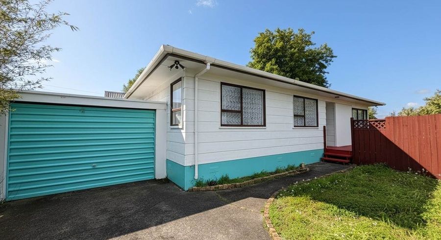 at 34 Garelja Road, Henderson, Waitakere City, Auckland