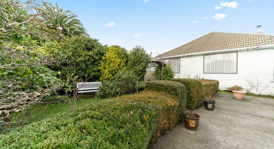  at 8 Nelson Crescent, Wainuiomata, Lower Hutt