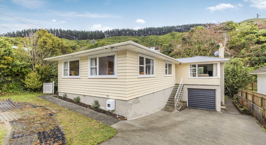  at 58 Chester Road, Tawa, Wellington