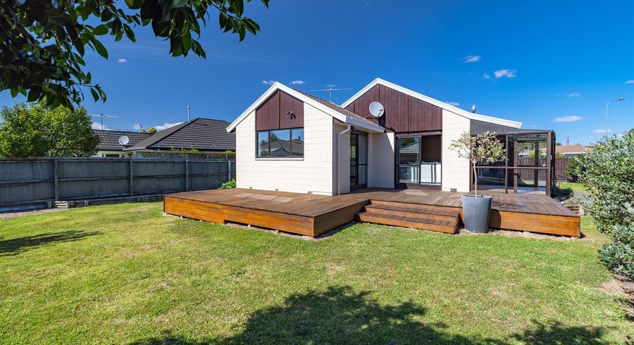  at 20 Sawtell Place, Northcote, Christchurch