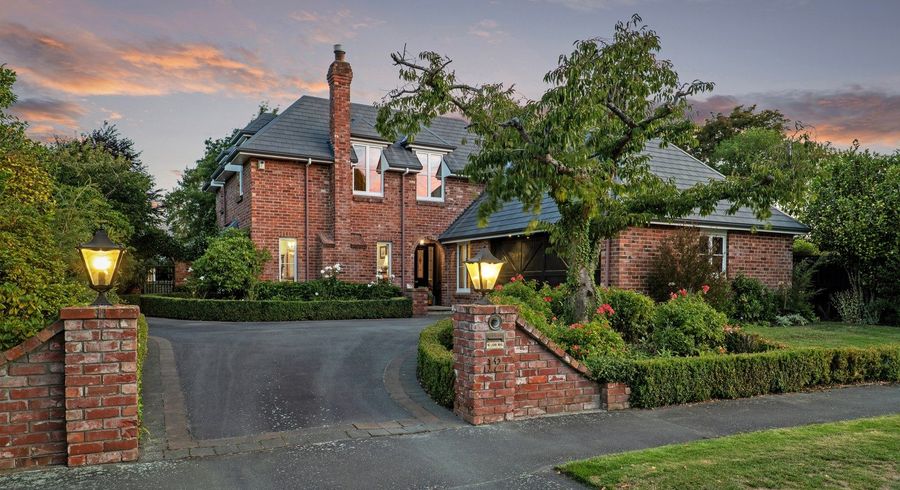  at 12 Glenburn Place, Avonhead, Christchurch City, Canterbury