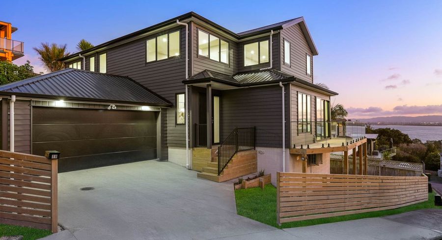  at 18 Mariners View Road, Beach Haven, North Shore City, Auckland