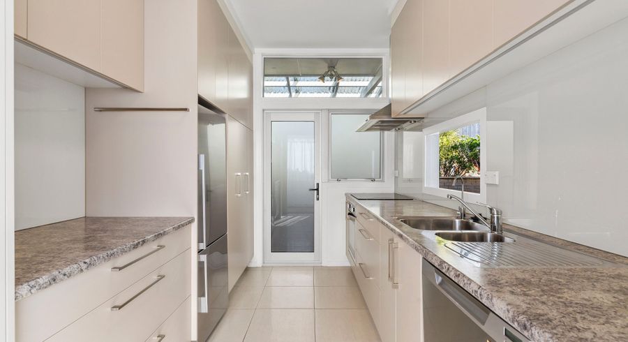  at 2/26 Modena Crescent, Saint Heliers, Auckland City, Auckland