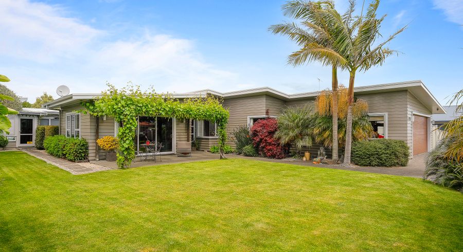  at 4 Roger Street, Lytton West, Gisborne