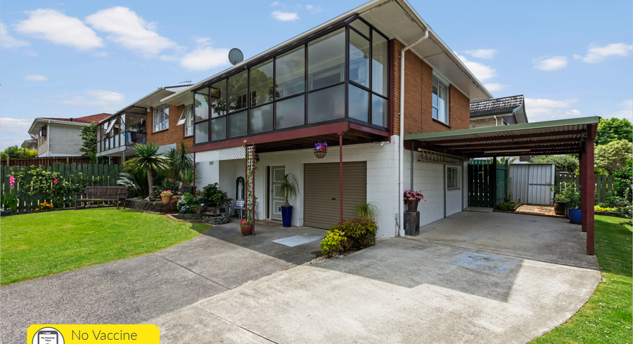  at 2/54 LUTON AVE, Sunnyhills, Auckland